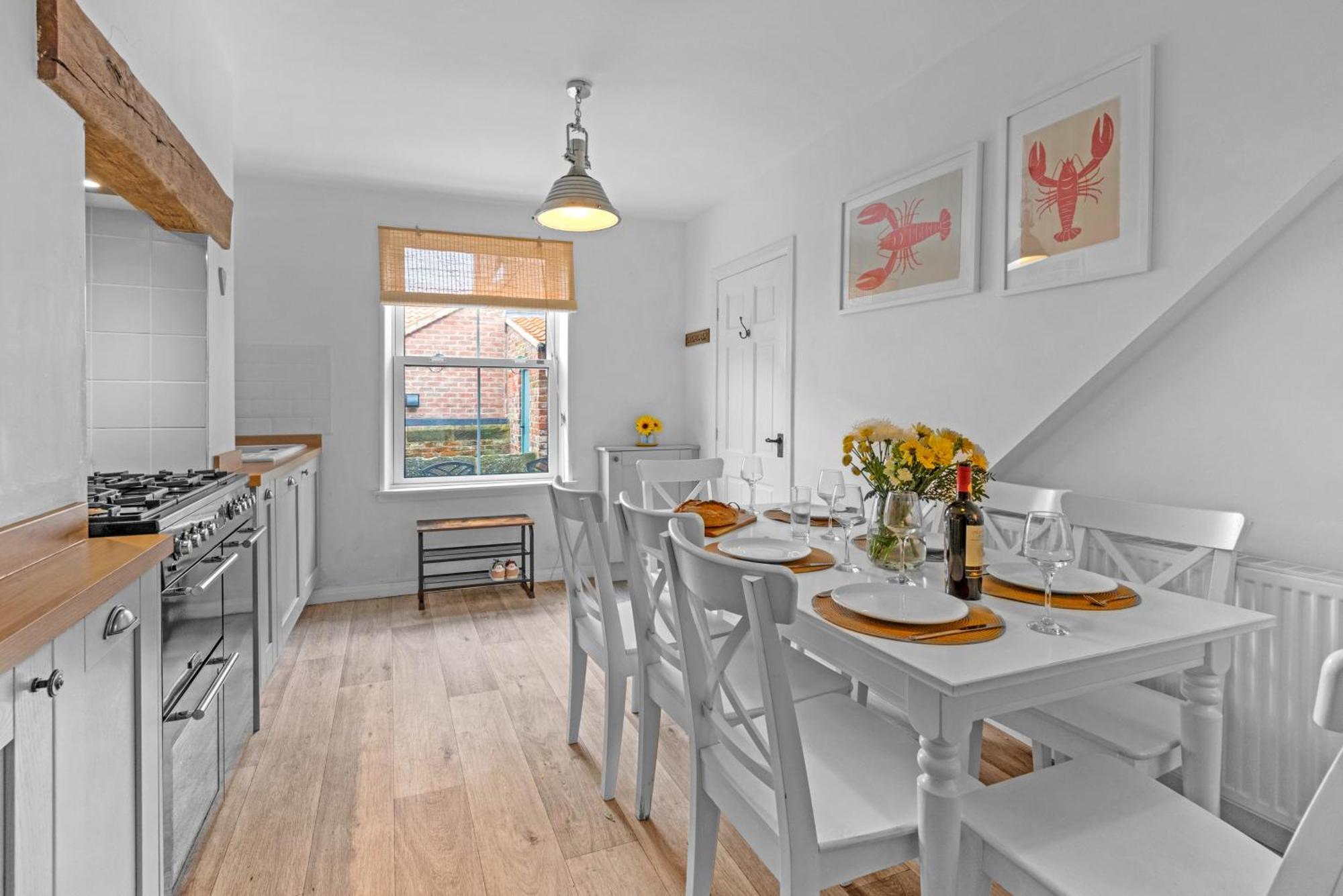 Adventure House - Whitby Vila Exterior foto